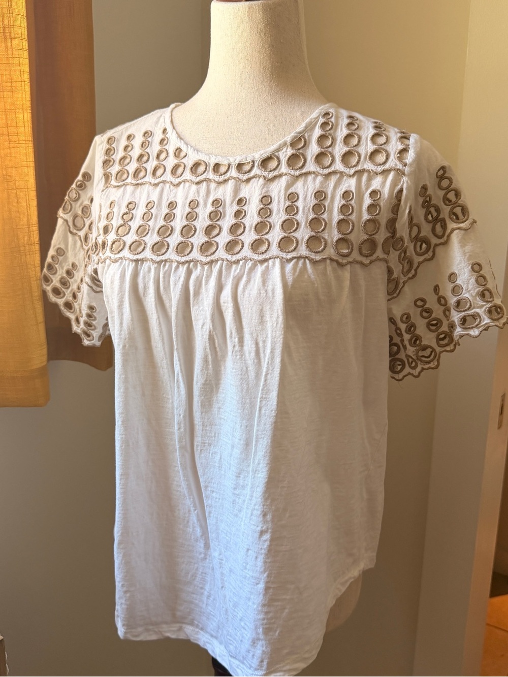 Light Cream Embroidered Short-Sleeve Women's Top